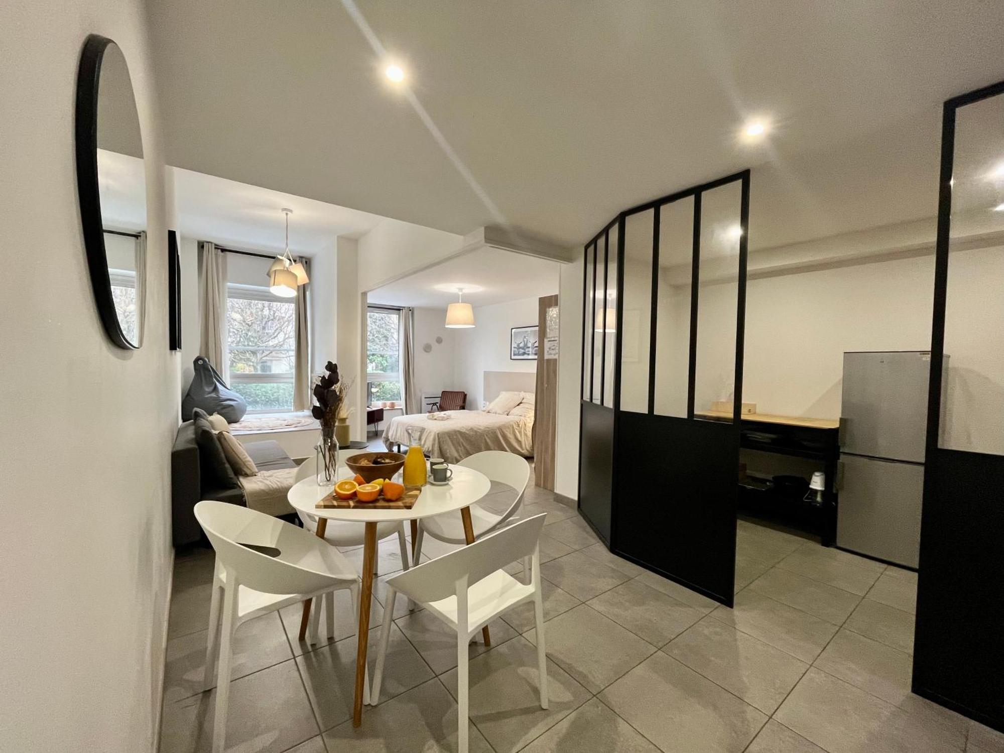 Suite Danbury Lyon Eksteriør bilde