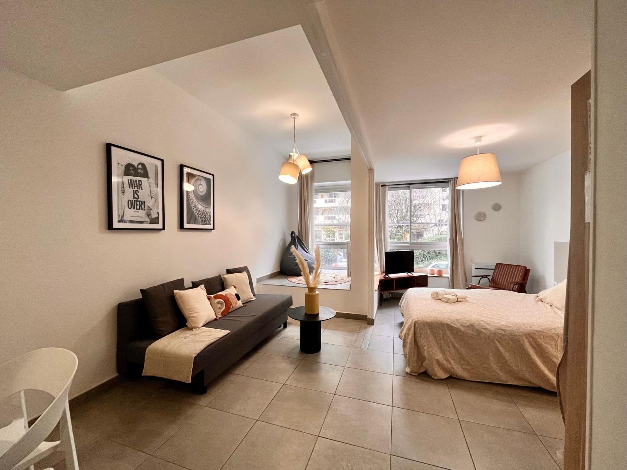 Suite Danbury Lyon Eksteriør bilde